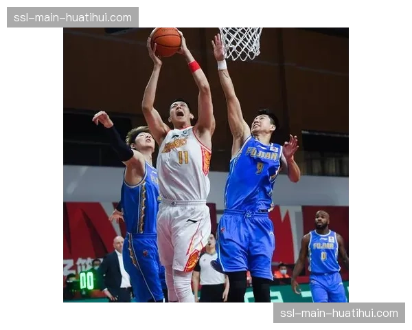 深圳马可波罗豪取15连胜刷新队史，史密斯45分三双